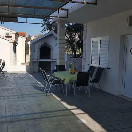 Zana אוקרוג גורניי